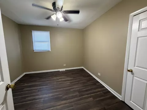 Bedroom - 16130 Justine St, Markham, IL 60428 photo 2 of 3