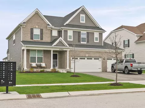 12562 Mullin St, Huntley, IL 60142
