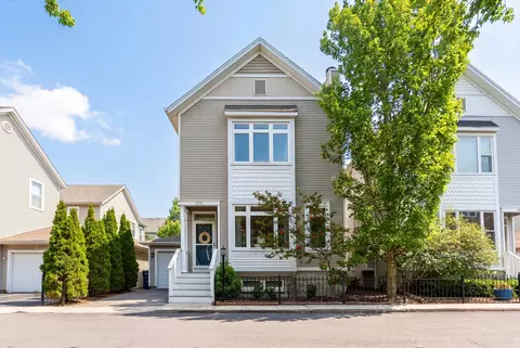 2839 N Wolcott Ave #E, Chicago, IL 60657