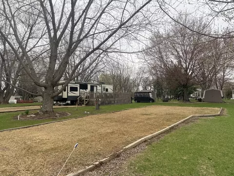 24-2829 Woodhaven Lks, Sublette, IL 61367