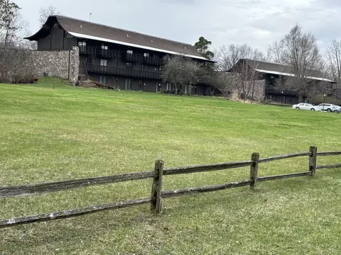 15810 Il Route 173 #1C, Harvard, IL 60033