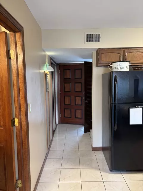 Entry Way - 15810 Il Route 173 #1C, Harvard, IL 60033 photo 2 of 2