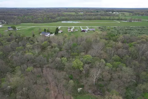 View/Area - 16495 E Robin Rd, Mount Vernon, IL 62864 photo 6 of 8
