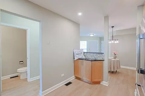 Entry Way - 2004 Waverly Ln, Algonquin, IL 60102 photo 1 of 3