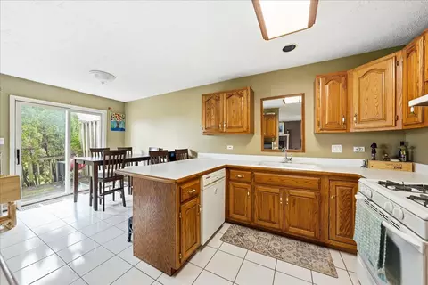 Kitchen - 2201 Daffodil Dr, Crest Hill, IL 60403 photo 3 of 3