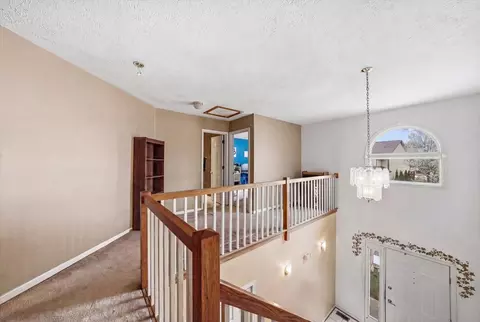 Entry Way - 2201 Daffodil Dr, Crest Hill, IL 60403 photo 3 of 4