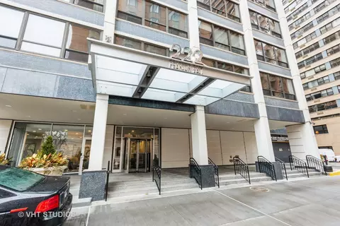 222 E Pearson St #503, Chicago, IL 60611