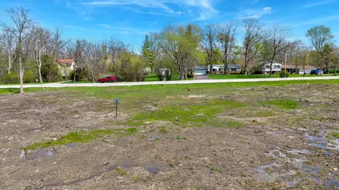 315 N 335 N St Marys Rd, Green Oaks, IL 60048