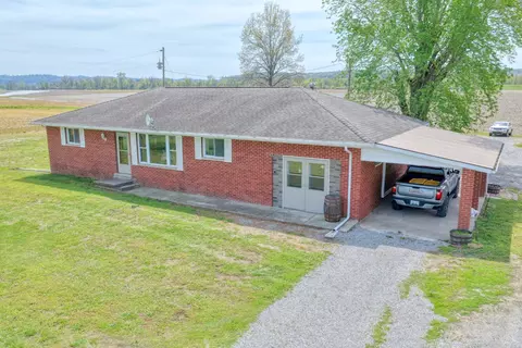 3992 Neunert Rd, Jacob, IL 62950