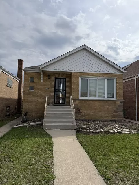 3909 W 71st St, Chicago, IL 60629