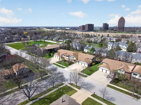 View/Area - 107 Walters Ln #2A, Itasca, IL 60143 photo 3 of 9