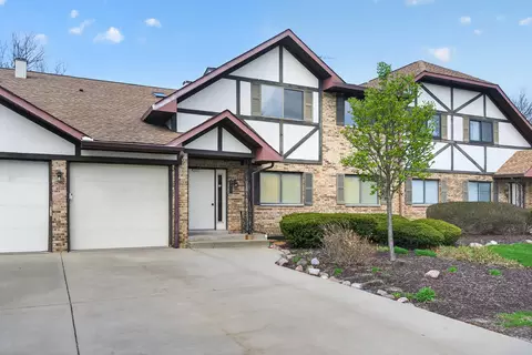 Exterior - 107 Walters Ln #2A, Itasca, IL 60143 photo 2 of 4
