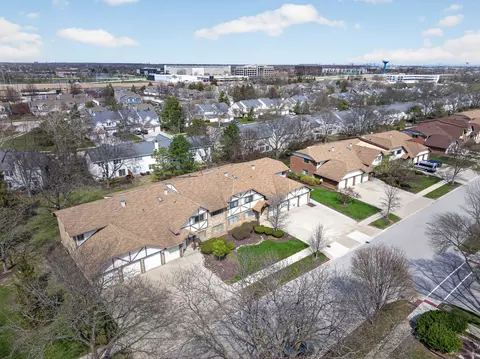 View/Area - 107 Walters Ln #2A, Itasca, IL 60143 photo 4 of 9