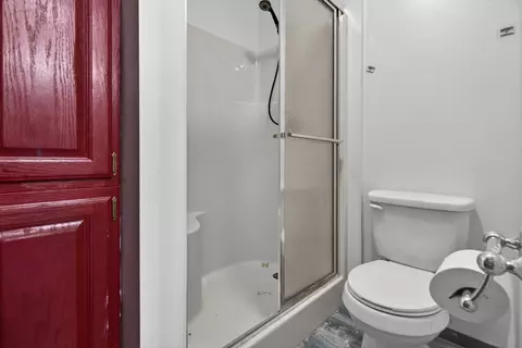 Bath - 107 Walters Ln #2A, Itasca, IL 60143 photo 1 of 2