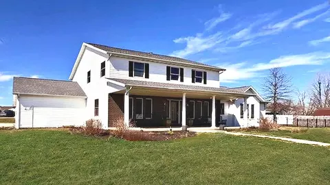 410 W Sangamon St, Fisher, IL 61843