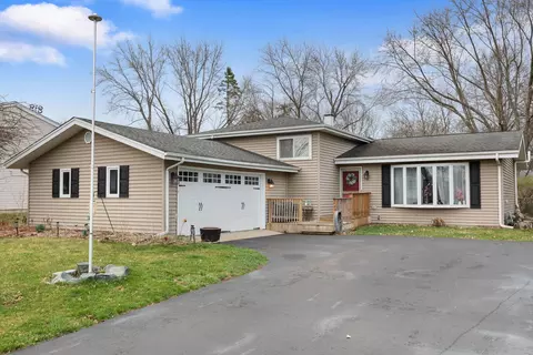 543 Norman Dr, Cary, IL 60013