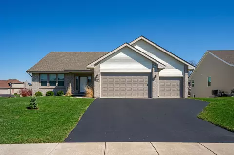 1103 Burlington Way, Davis Junction, IL 61020