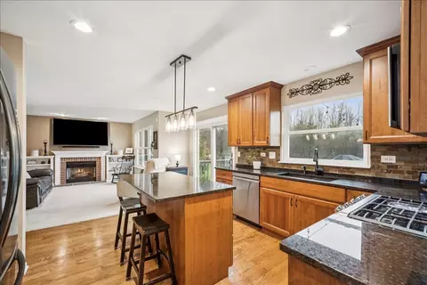Kitchen - 1324 Richmond Ln, Bartlett, IL 60103 photo 3 of 3