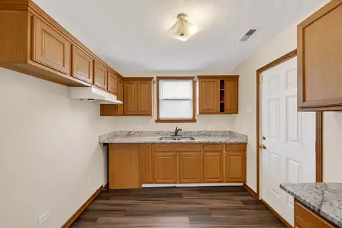 Kitchen - 15613 S Homan Ave, Markham, IL 60428 photo 3 of 3