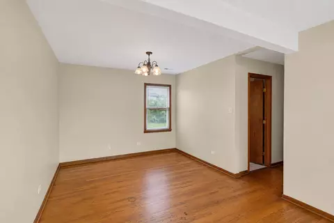 Living - 15613 S Homan Ave, Markham, IL 60428 photo 2 of 3