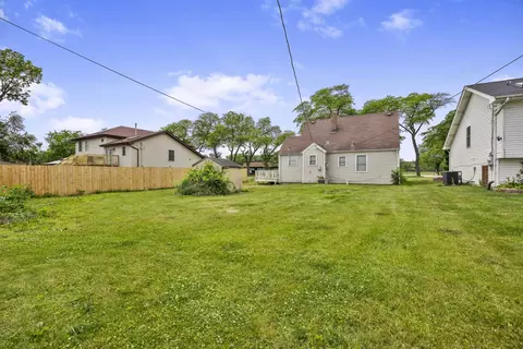 Exterior - 15613 S Homan Ave, Markham, IL 60428 photo 2 of 3