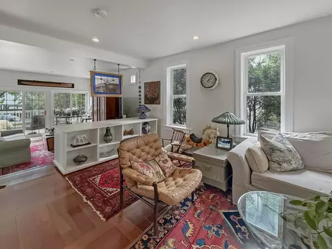 Living - 882 Willow Rd, Winnetka, IL 60093 photo 2 of 5