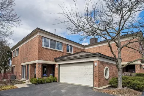 421 Milford Rd, Deerfield, IL 60015