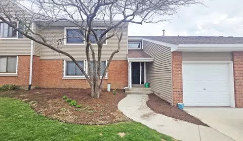 111 Autumn Ct #111, Buffalo Grove, IL 60089