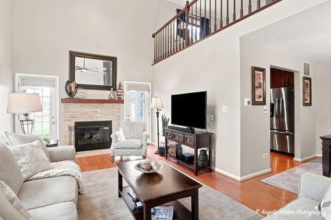 910 Sweetflower Dr, Hoffman Estates, IL 60169 photo 8