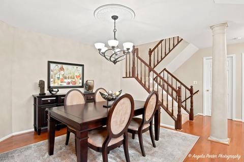 910 Sweetflower Dr, Hoffman Estates, IL 60169 photo 10