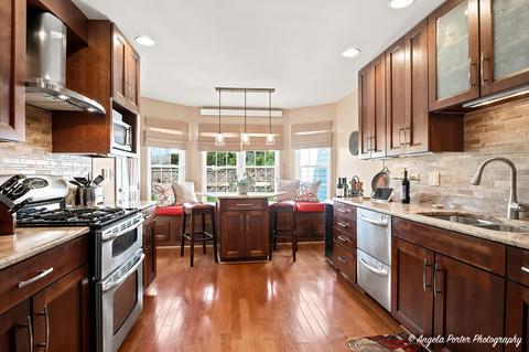 910 Sweetflower Dr, Hoffman Estates, IL 60169 photo 13