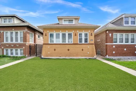 2543 N Newcastle Ave, Chicago, IL 60707