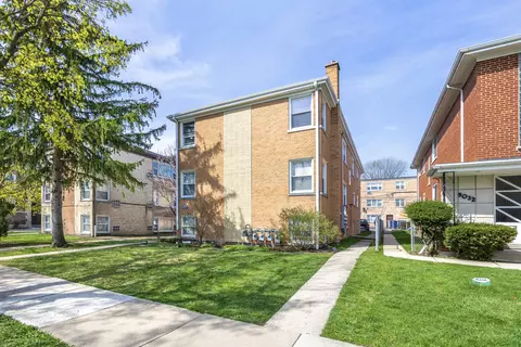 9030 Kenton Ave, Skokie, IL 60076