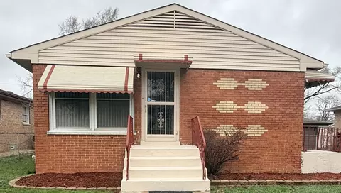 117 W 158th Pl, Harvey, IL 60426