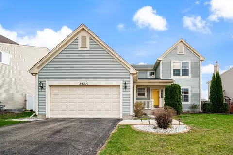 39371 Crofton Ln, Beach Park, IL 60083