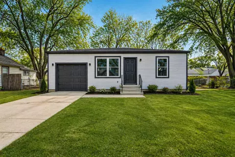 2814 Marshall St, Rockford, IL 61109