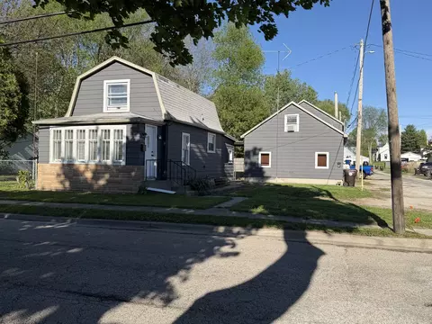 104 S State St, Lincoln, IL 62656