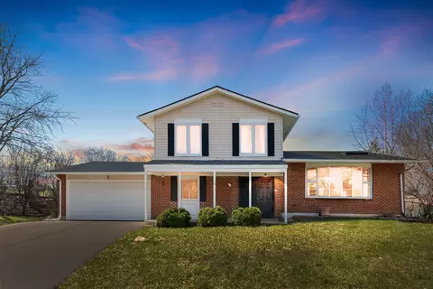 3 Revere Ct, Bolingbrook, IL 60440