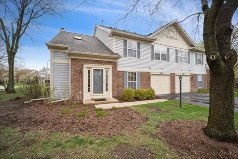1099 Quaker Hill Ct #1099, Elgin, IL 60120