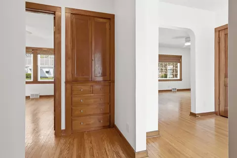 Entry Way - 516 Mcgregor St, Bloomington, IL 61701 photo 1 of 2