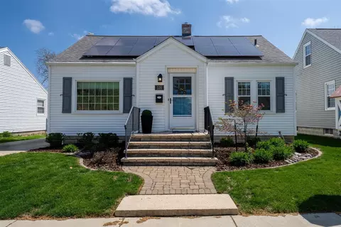 Exterior - 516 Mcgregor St, Bloomington, IL 61701 photo 2 of 10