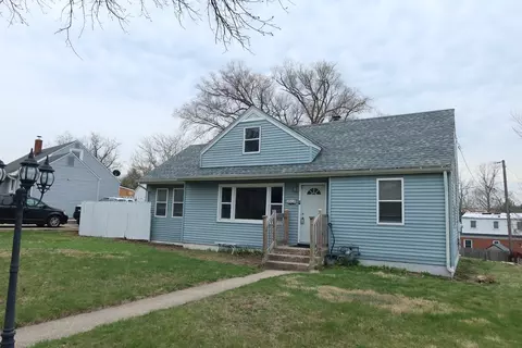 2003 Nebraska Rd, Rockford, IL 61108