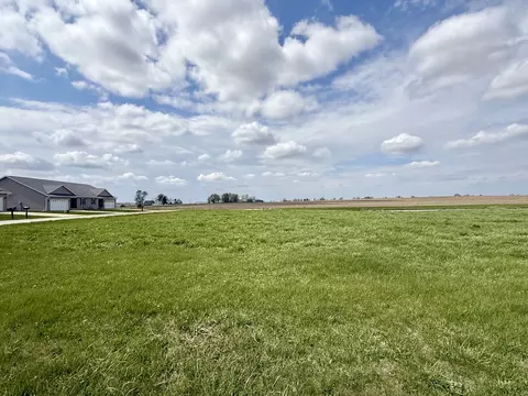 218 Northpointe Dr, Gifford, IL 61847