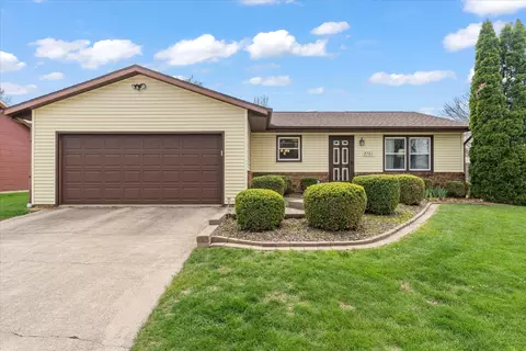 2701 Hathaway Dr, Champaign, IL 61821