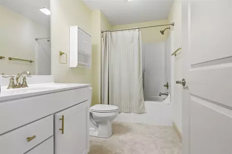 Bath - 171 Eugene Dr, Normal, IL 61761 photo 1 of 3