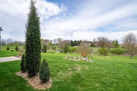 Exterior - 171 Eugene Dr, Normal, IL 61761 photo 9 of 9