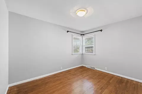 Bedroom - 1423 Rose Dr, Champaign, IL 61821 photo 4 of 7