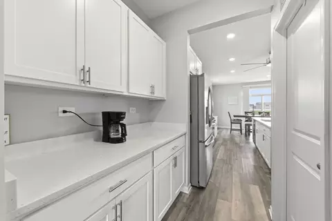 Kitchen - 2219 Daly Ln, Plainfield, IL 60586 photo 3 of 3