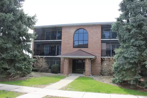 Exterior - 4943 E Circle Dr #305, Crestwood, IL 60418 photo 2 of 9