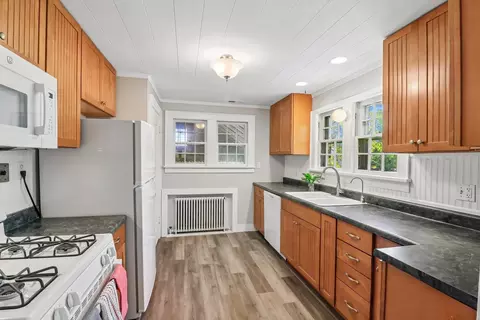 Kitchen - 3908 W Kane Ave, Mchenry, IL 60050 photo 1 of 4
